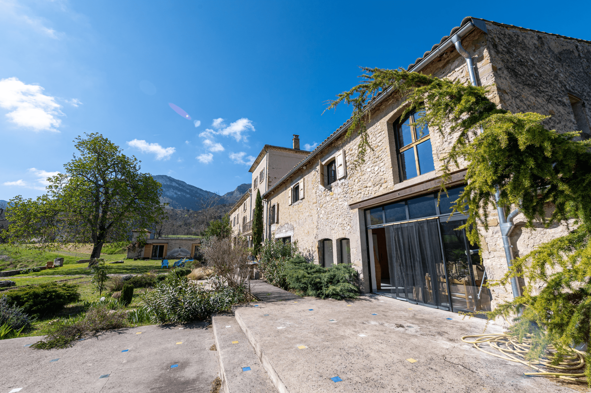 slider2-maison-min
