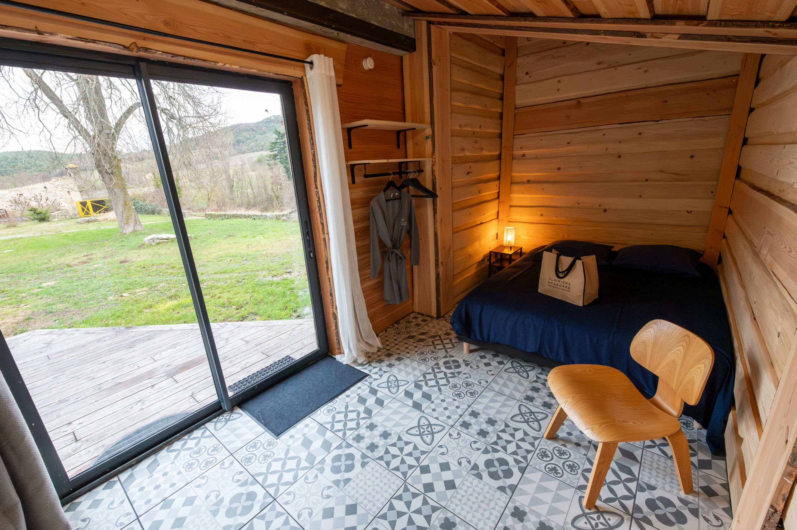 10. Chambre priv., SDB partagée (dès 25 €/nuit/per.)