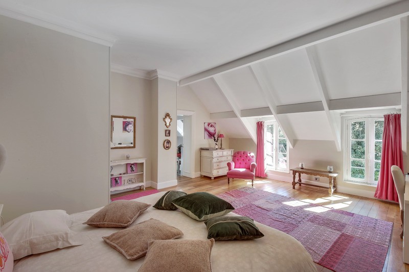 6. Grande chambre priv., SDB priv. (dès 110 €/nuit)